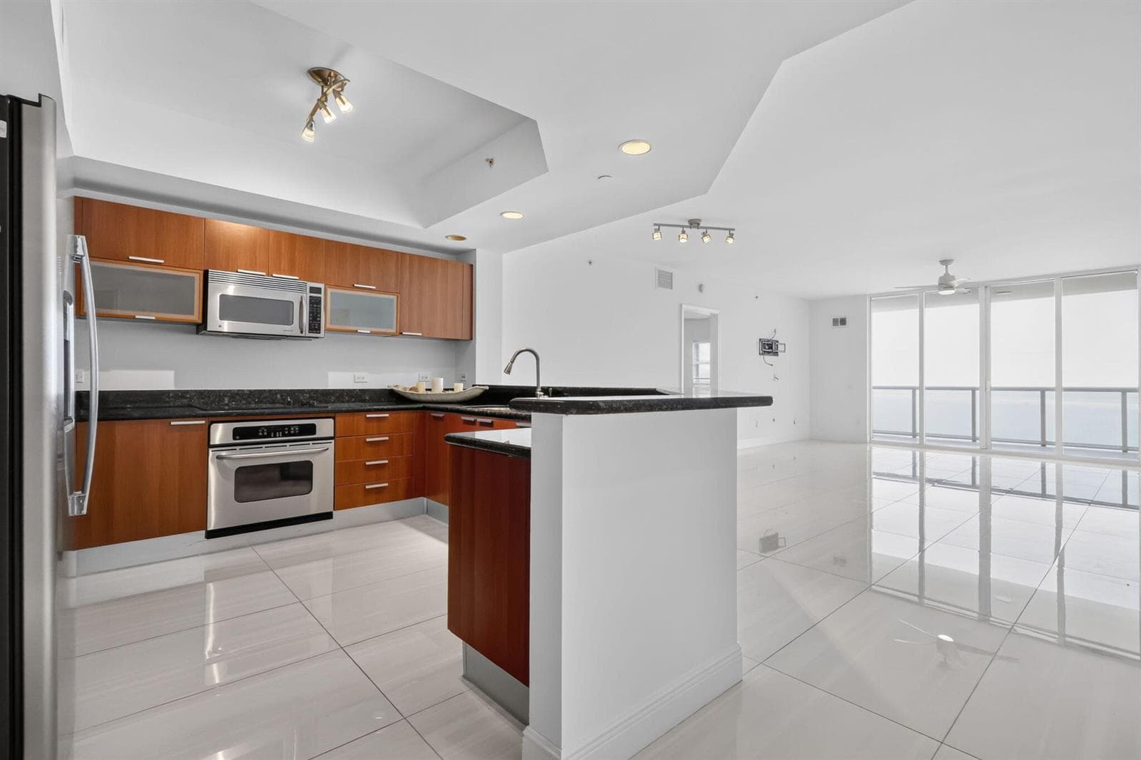 2650 Lake Shore Drive # 1005, Riviera Beach, FL 33404 — zdjęcie 5