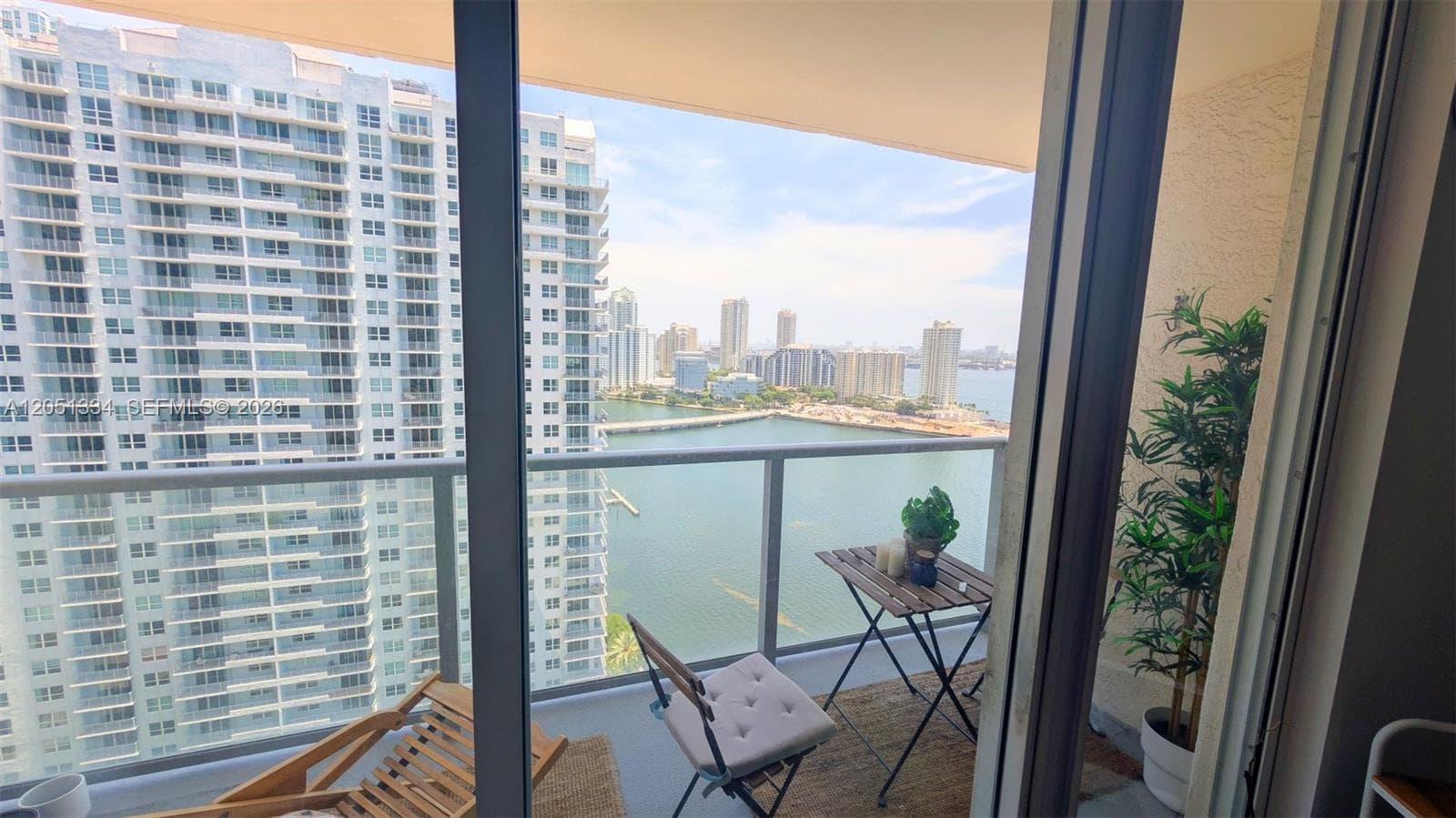 1155 Brickell Bay Dr # 2508, Miami, FL 33131