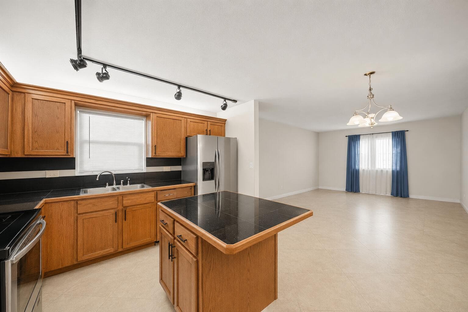 4528 SW 54th Street # 302-b, Dania Beach, FL 33314