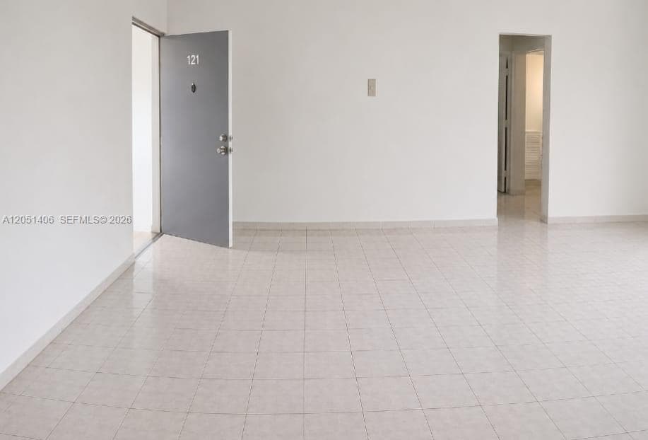 13500 NE 3rd Ct # 121, North Miami, FL 33161 — zdjęcie 3