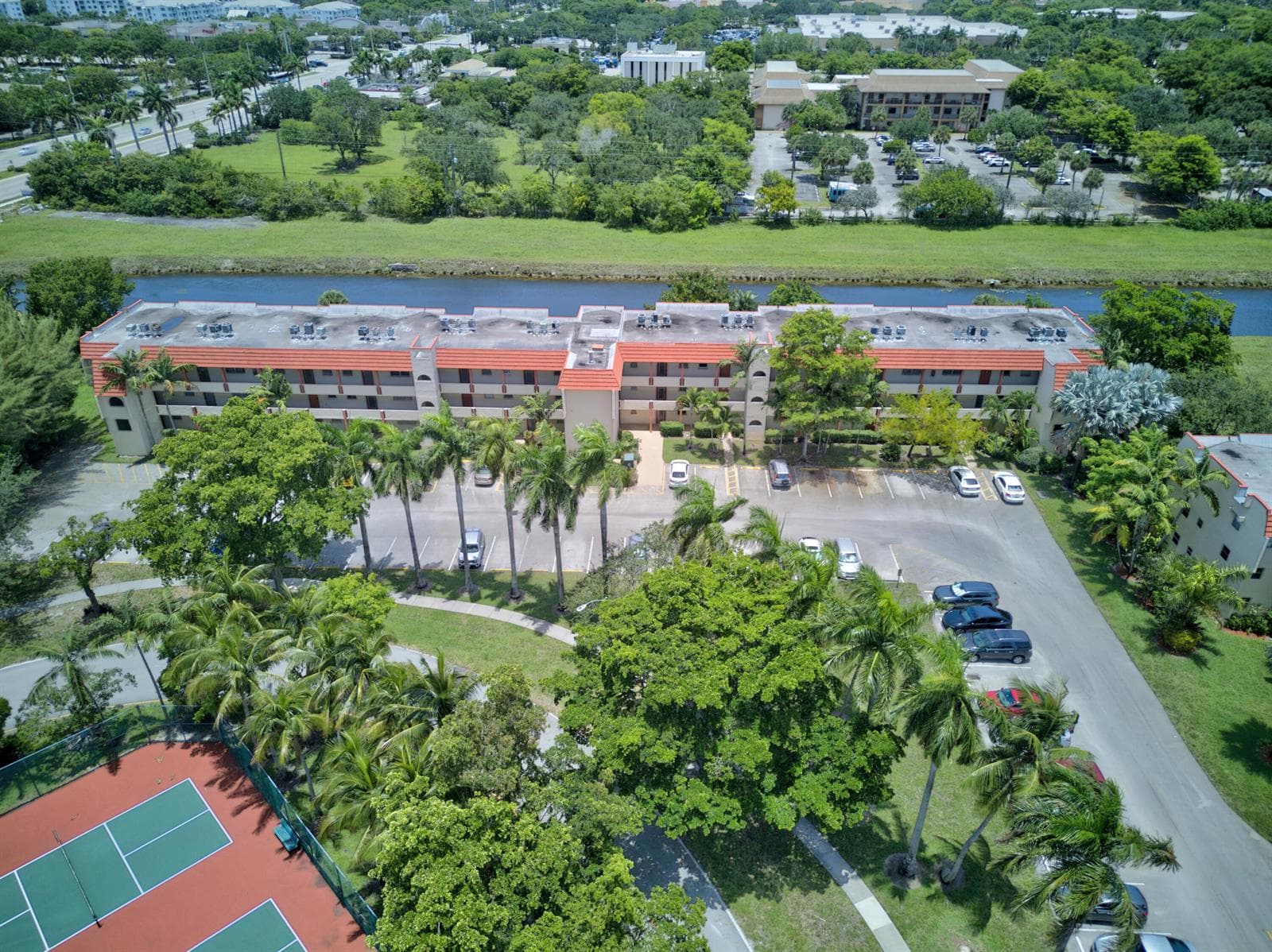 8101 N Sunrise Lakes Drive N # 112, Sunrise, FL 33322 — zdjęcie 2