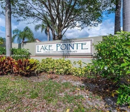 212 Lake Pointe Dr # 112, Oakland Park, FL 33309