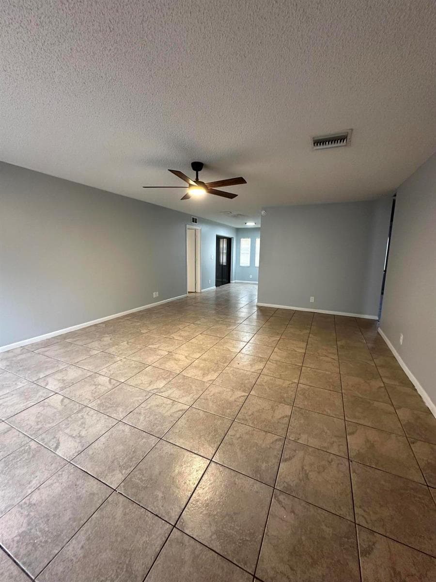 641 W 9th Street # 1, Riviera Beach, FL 33404 — zdjęcie 2