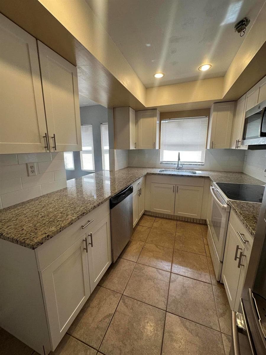 641 W 9th Street # 1, Riviera Beach, FL 33404 — zdjęcie 5