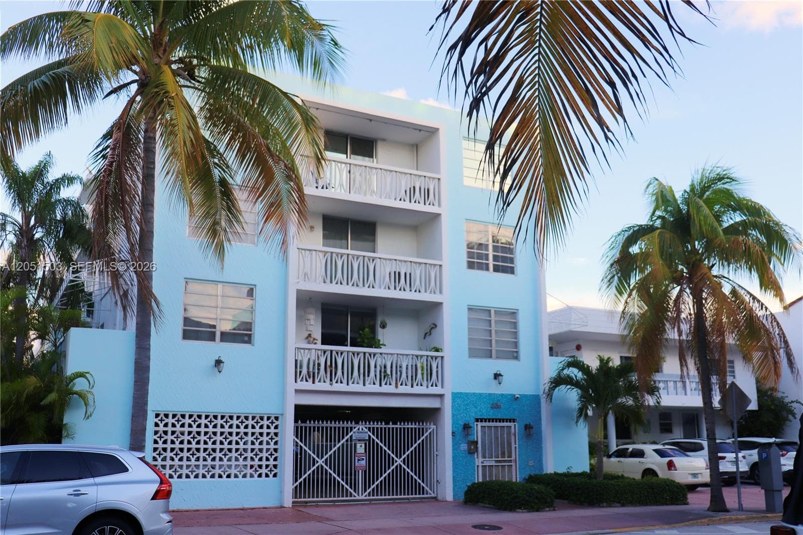 335 Collins Ave # 203, Miami Beach, FL 33139 — zdjęcie 2