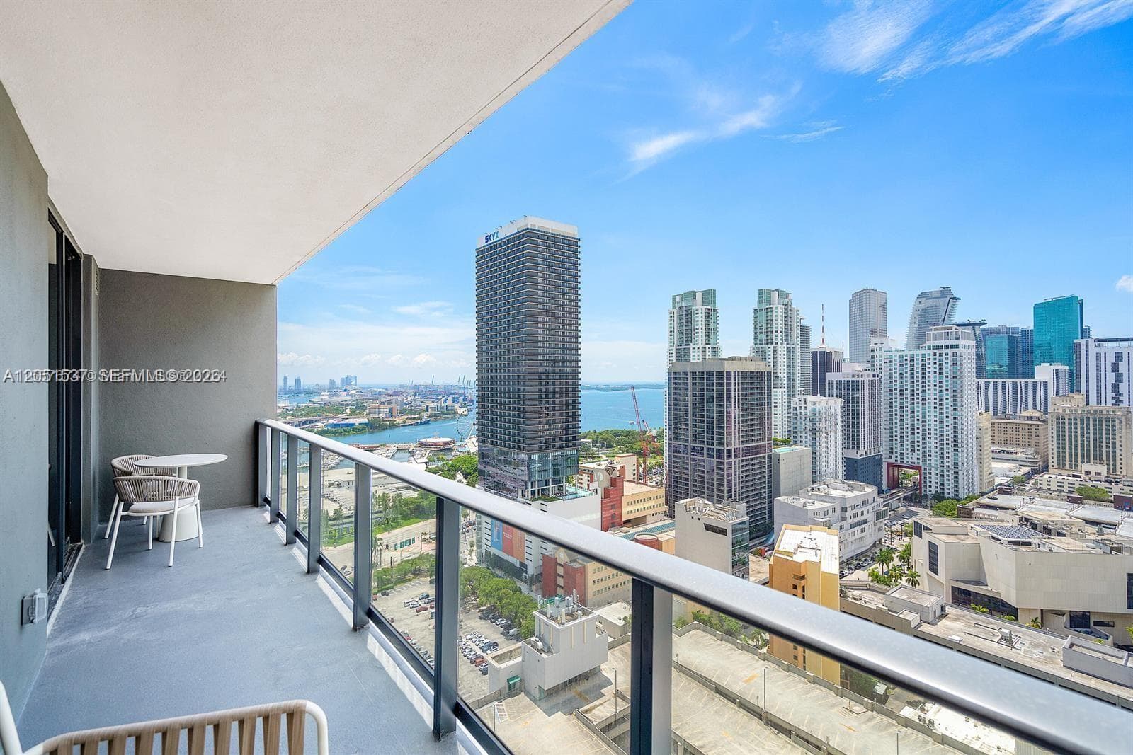 159 NE 6th St # 2807, Miami, FL 33132 — zdjęcie 2