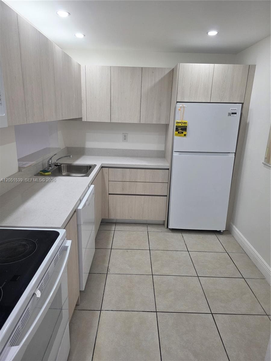 8025 SW 107th Ave # 202, Miami, FL 33173