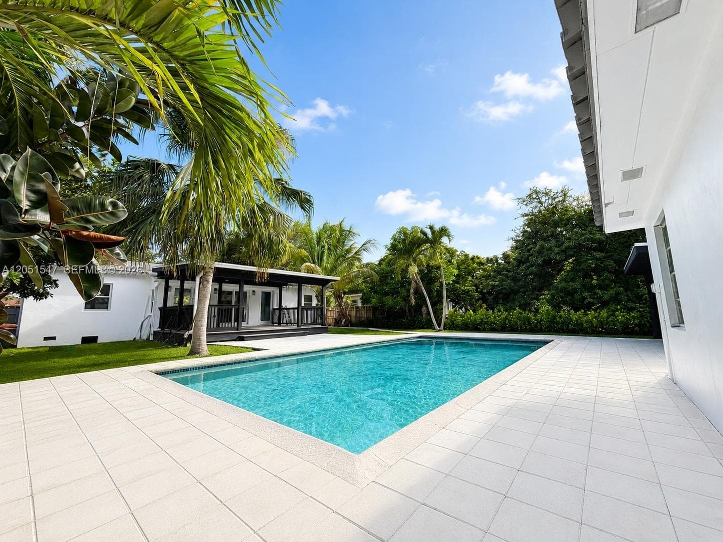 859 NE 115th St, Biscayne Park, FL 33161 — zdjęcie 2