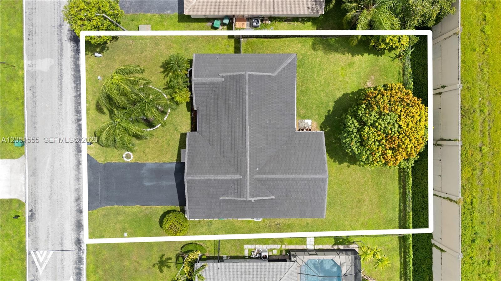 5741 W Waterford Dr, Davie, FL 33331 — zdjęcie 3