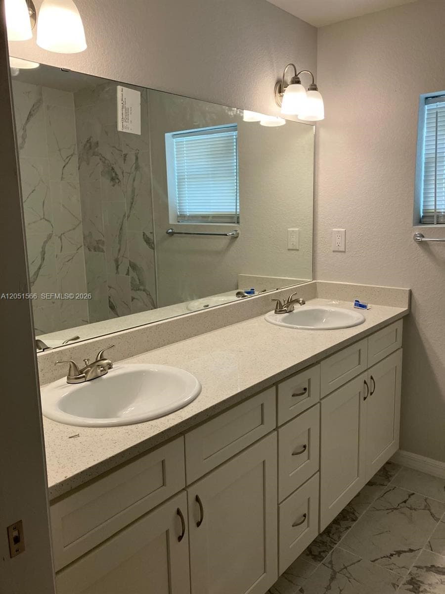 363 POINSETTIA AVE # 363, Other City - In The State Of Florida, FL 33870 — zdjęcie 4