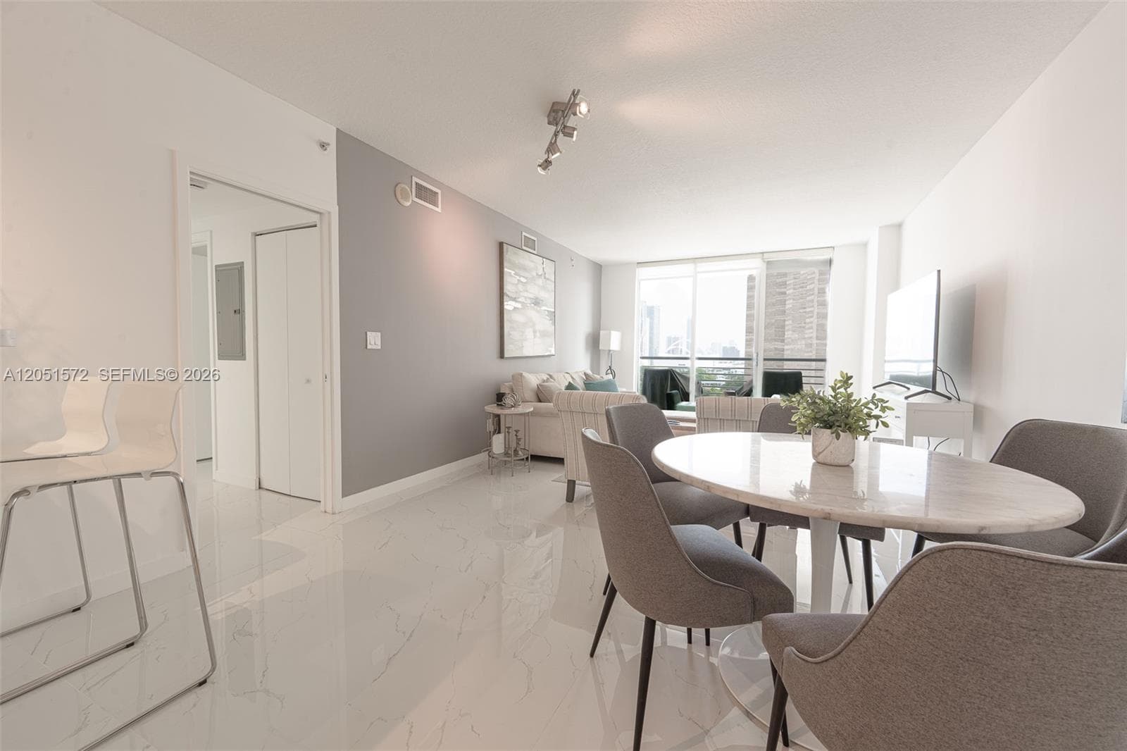 335 S Biscayne Blvd # 1600, Miami, FL 33131 — zdjęcie 3