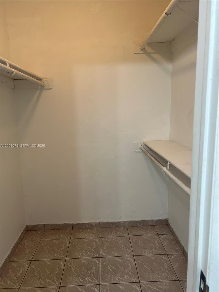 295 NW 72nd Ave # 306, Miami, FL 33126 — zdjęcie 2
