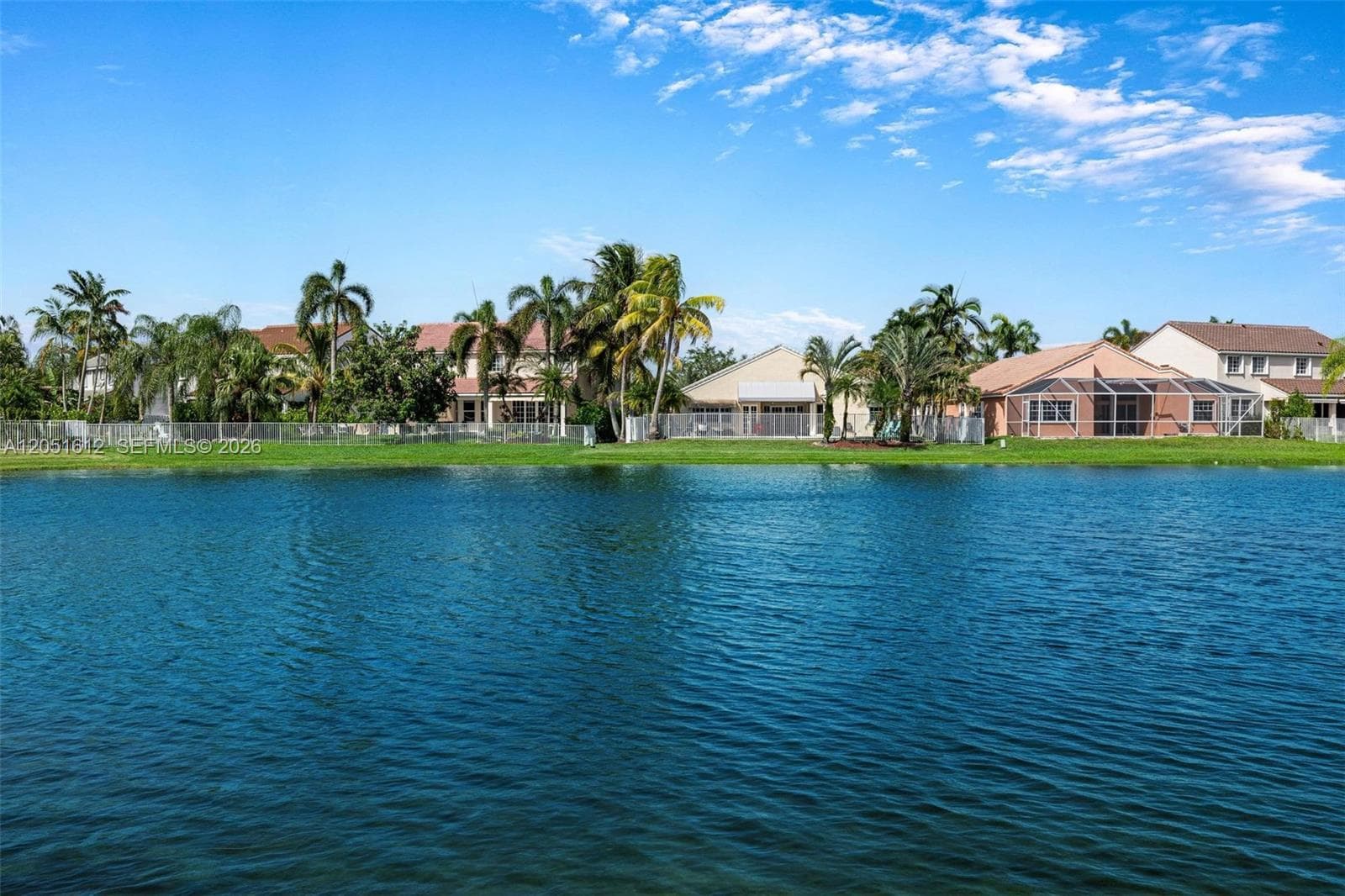 1045 Cedar Falls Dr # 0, Weston, FL 33327 — zdjęcie 3