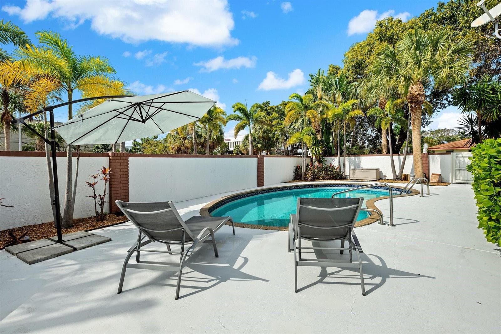 2200 NE 36th Street, Fort Lauderdale, FL 33308