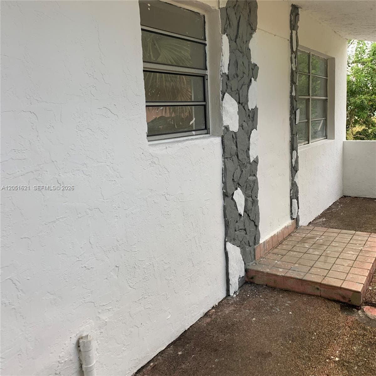 308 NW 9th St, Hallandale Beach, FL 33009 — zdjęcie 2