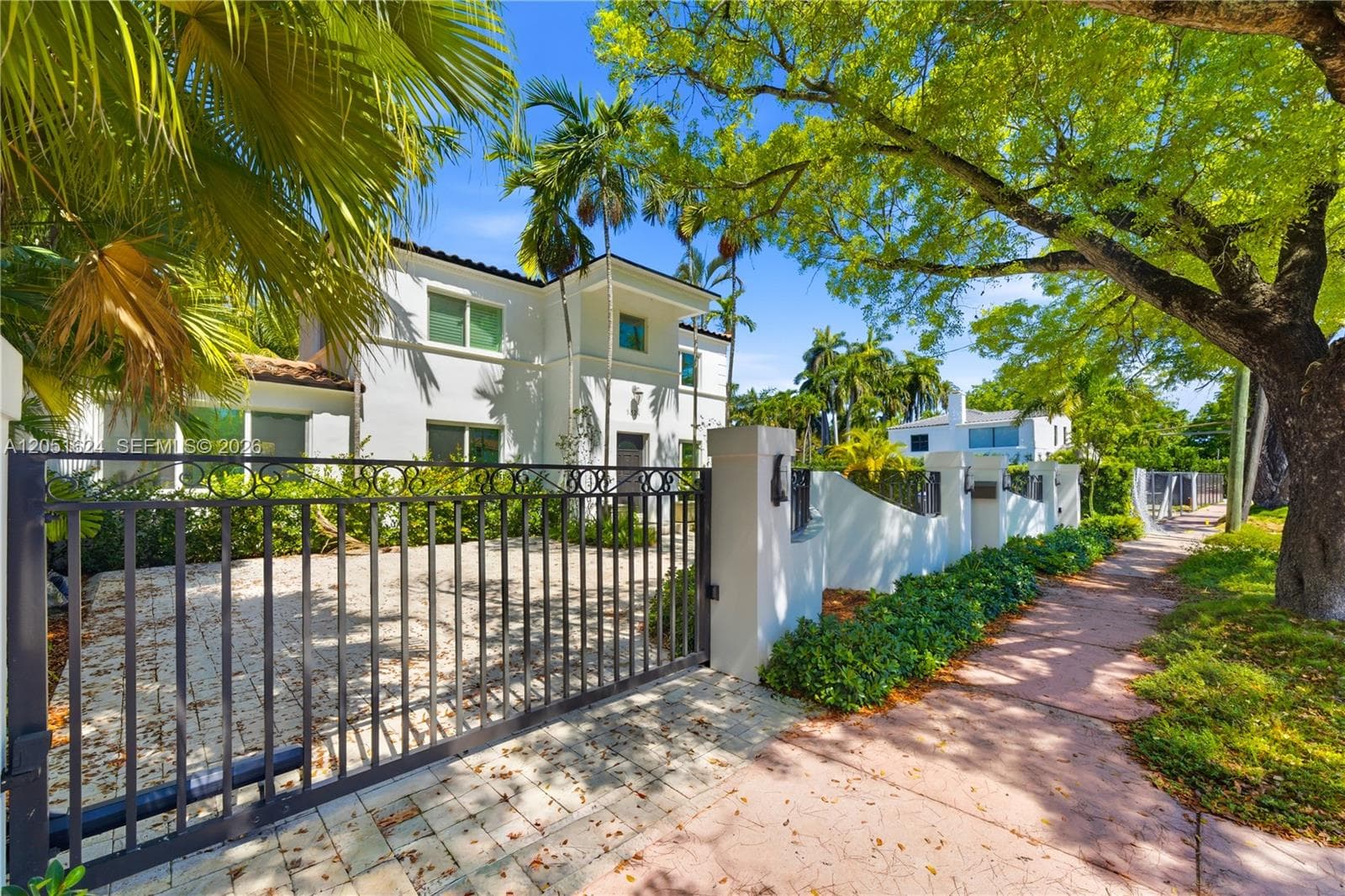 5824 Alton Rd, Miami Beach, FL 33140 — zdjęcie 2