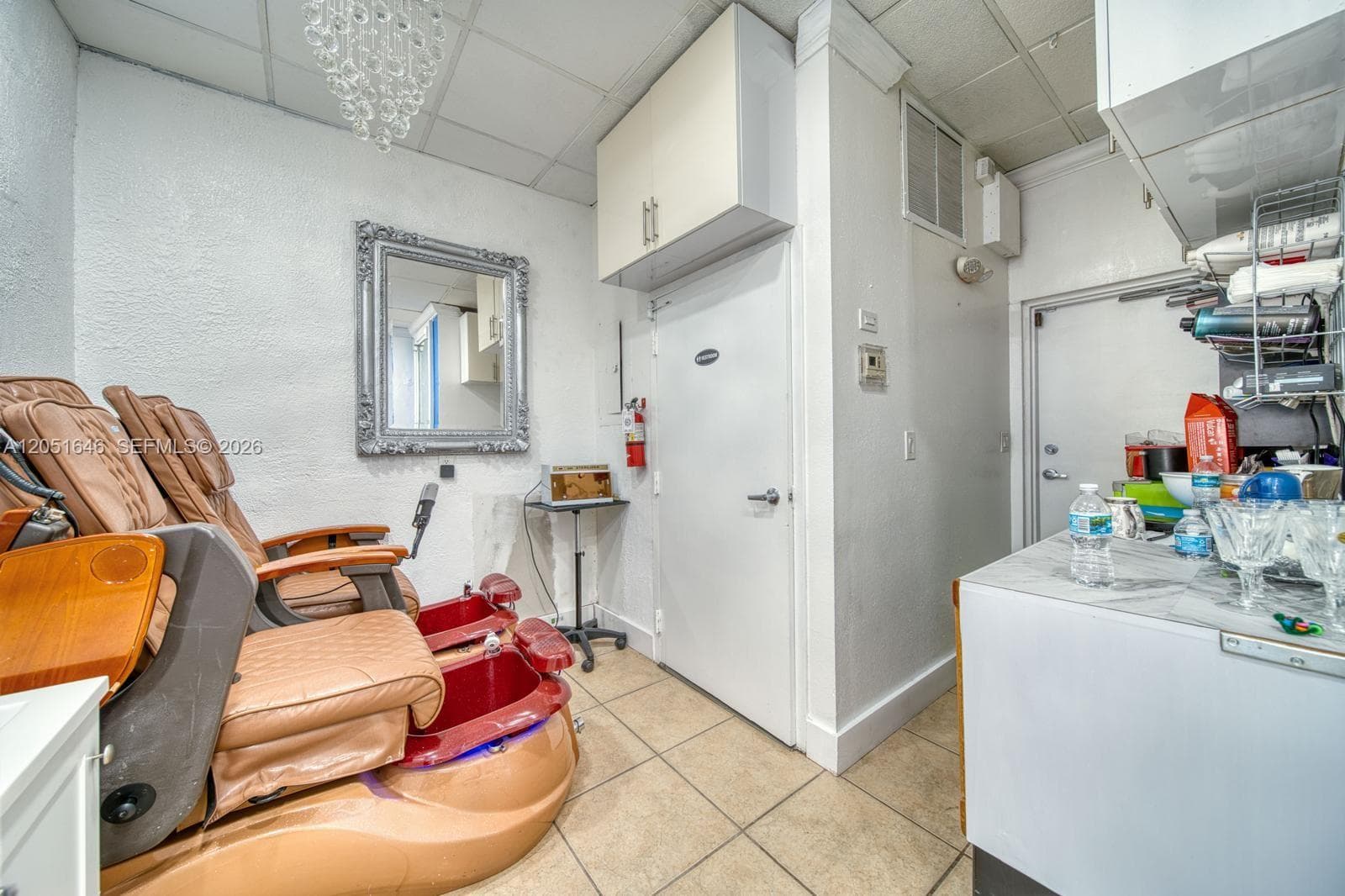 Full service Beauty salon PRIME location close to Sunset PLace, South Miami, FL 33143 — zdjęcie 3