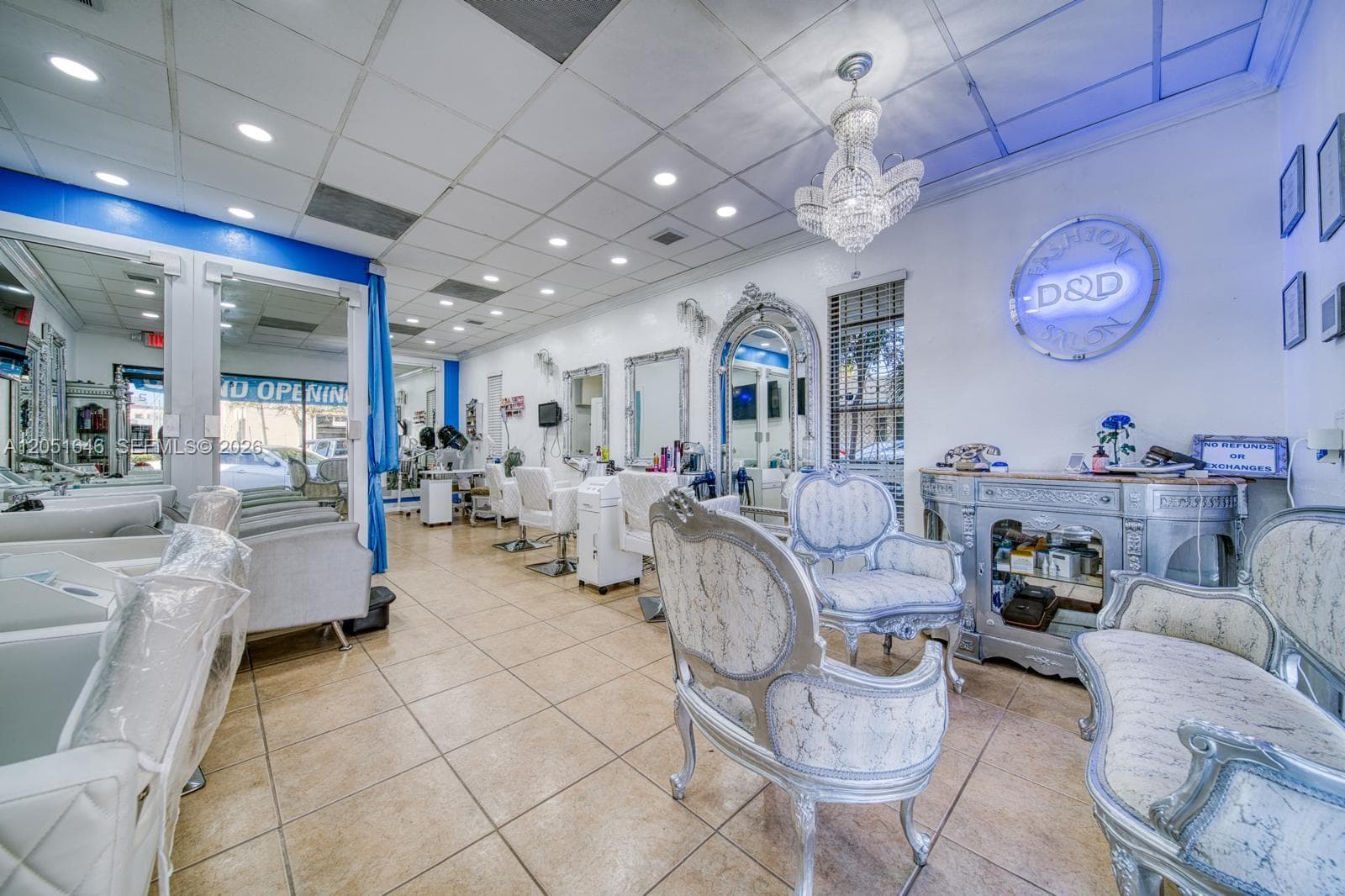 Full service Beauty salon PRIME location close to Sunset PLace, South Miami, FL 33143 — zdjęcie 4