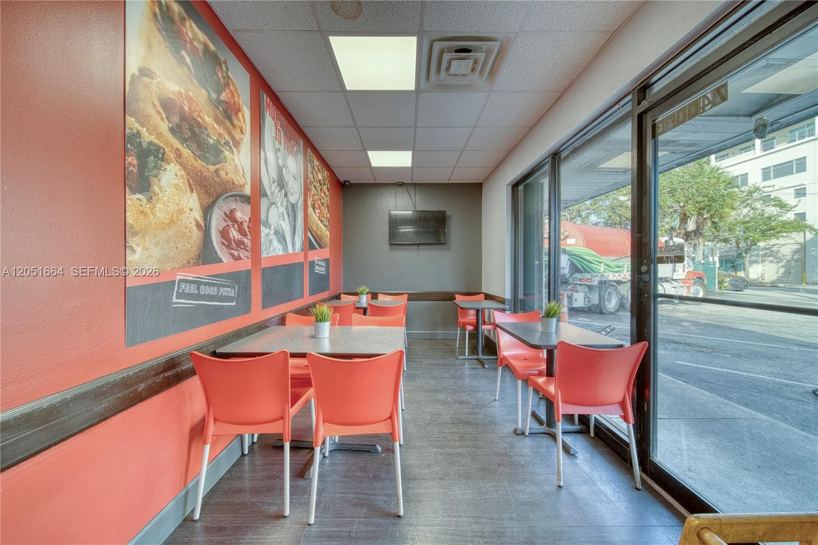 Pizzeria Restaurant For Sale In South Miami, South Miami, FL 33143 — zdjęcie 2