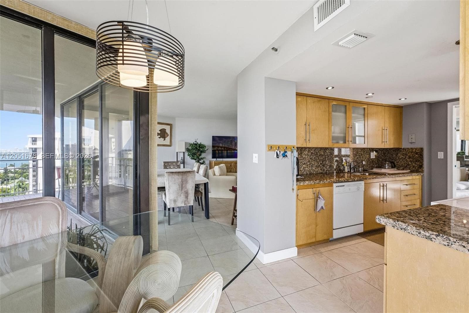 2000 Towerside Ter # 1911, Miami, FL 33138 — zdjęcie 5