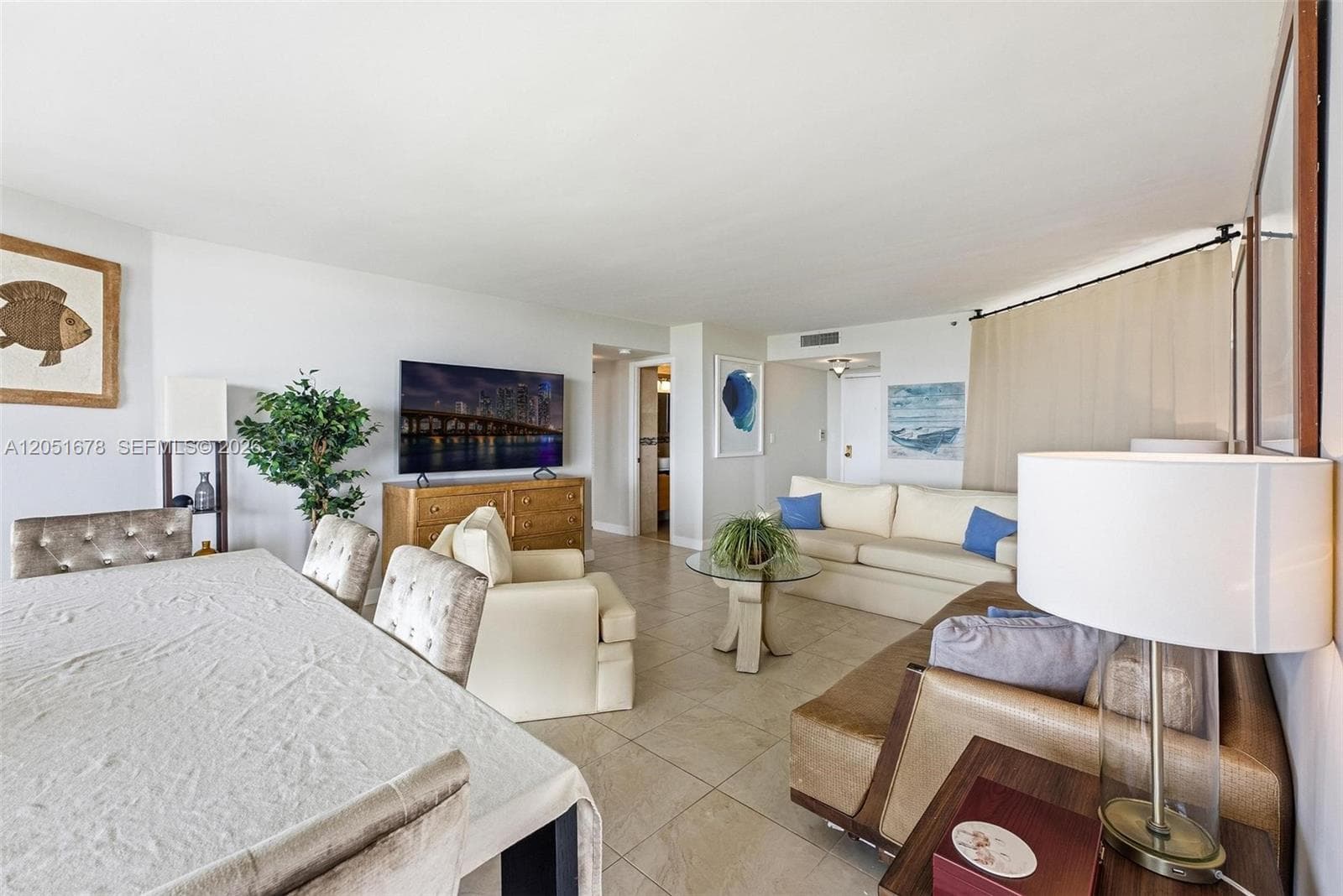 2000 Towerside Ter # 1911, Miami, FL 33138 — zdjęcie 4