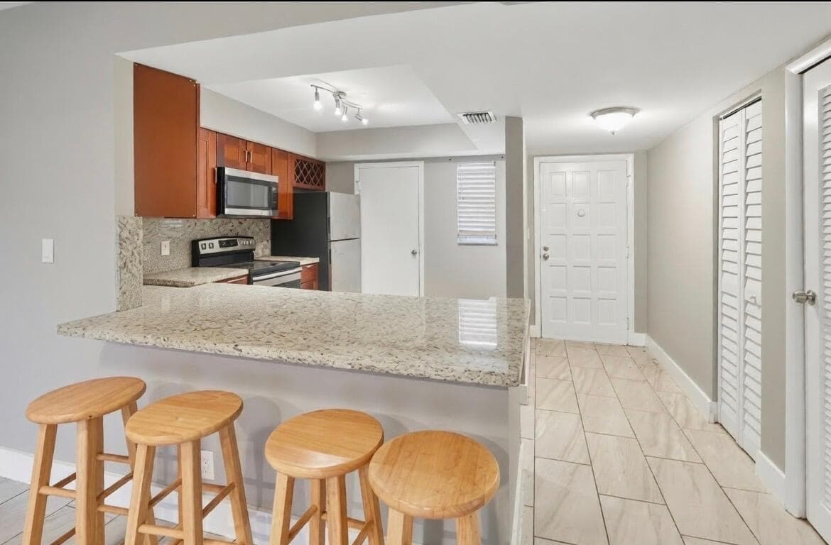 6301 N Falls Circle Drive # 111, Lauderhill, FL 33319 — zdjęcie 3