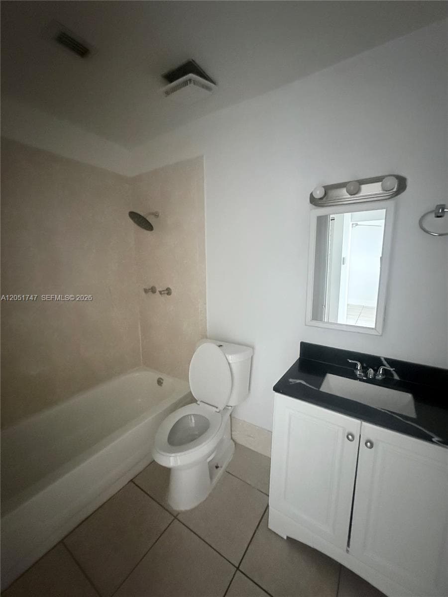 1990 NW 183rd St # 5, Miami Gardens, FL 33056 — zdjęcie 5
