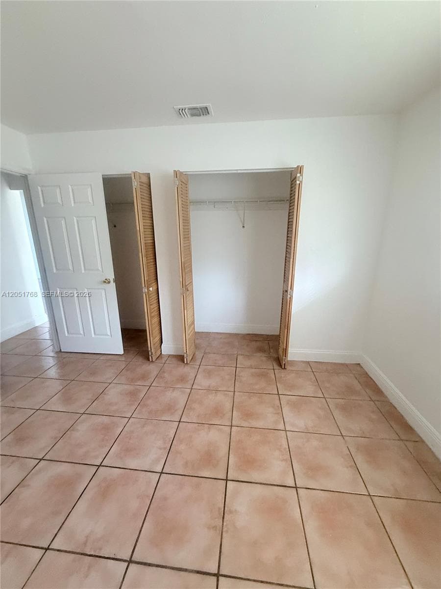 1990 NW 183rd St # 11, Miami Gardens, FL 33056 — zdjęcie 4