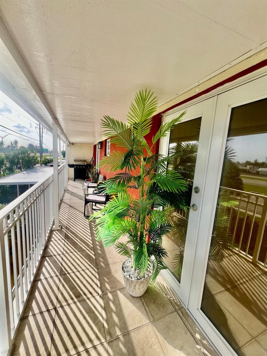 10903 W Okeechobee Road # 201, Hialeah, FL 33018 — zdjęcie 2