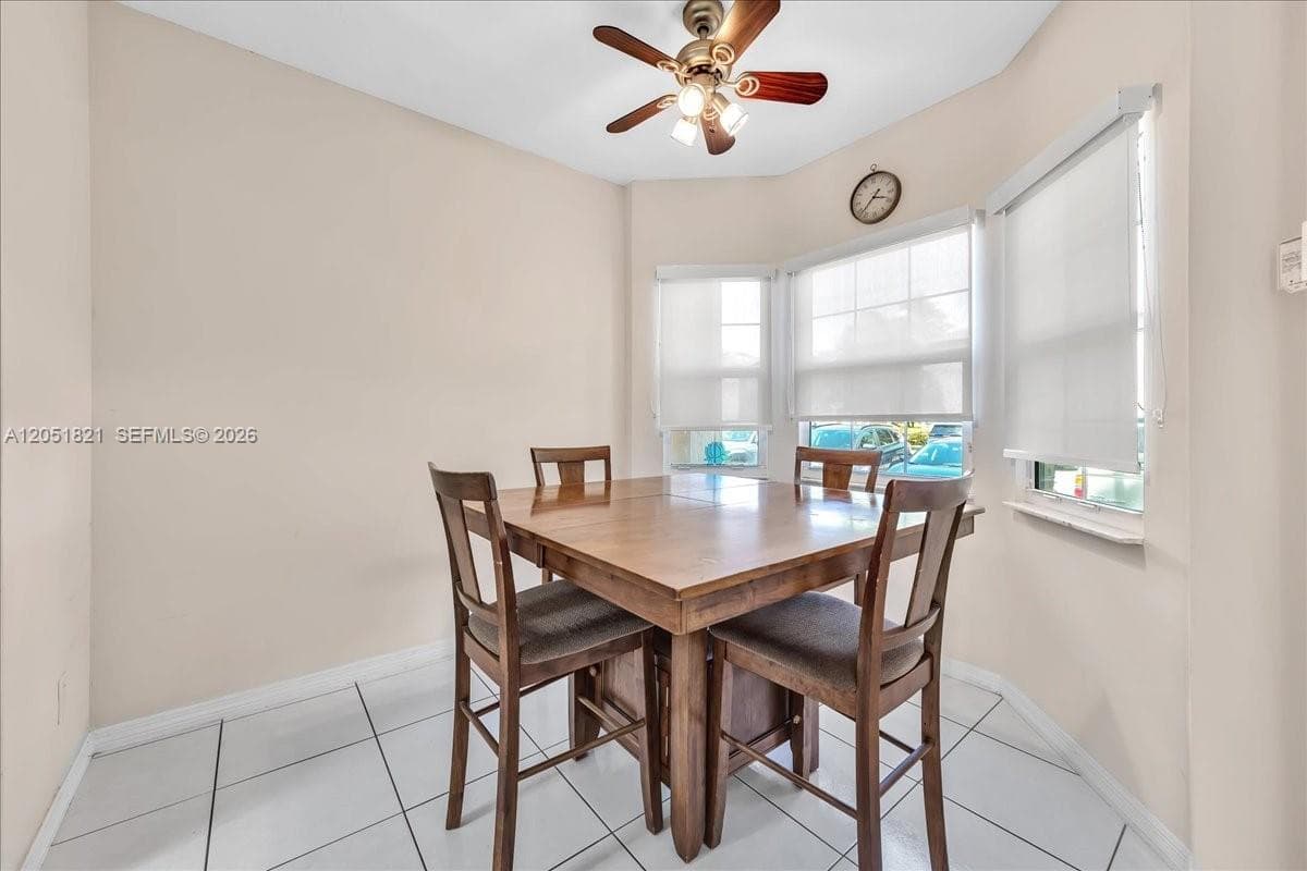 16138 Emerald Cove Rd, Weston, FL 33331 — zdjęcie 3