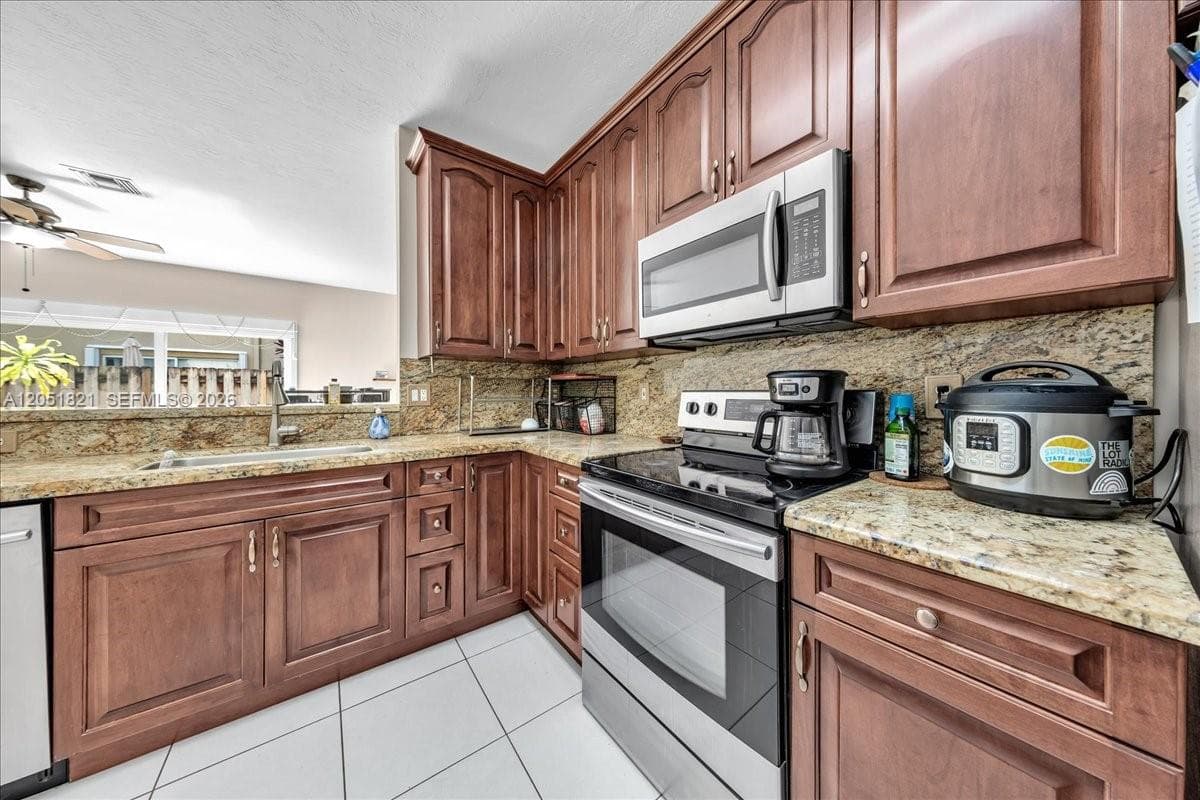 16138 Emerald Cove Rd, Weston, FL 33331 — zdjęcie 4
