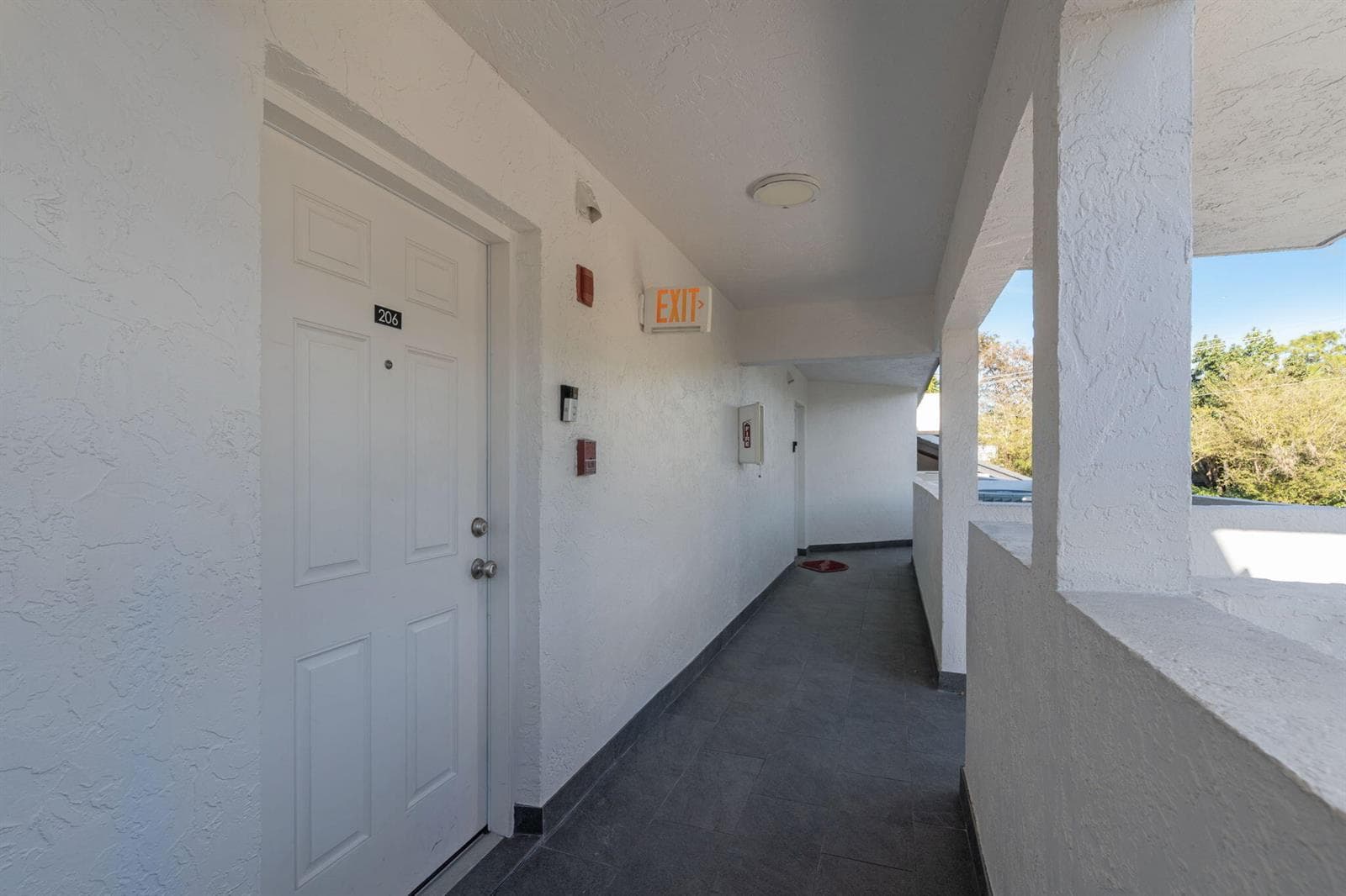 5750 Turin Street # 206, Coral Gables, FL 33146 — zdjęcie 3
