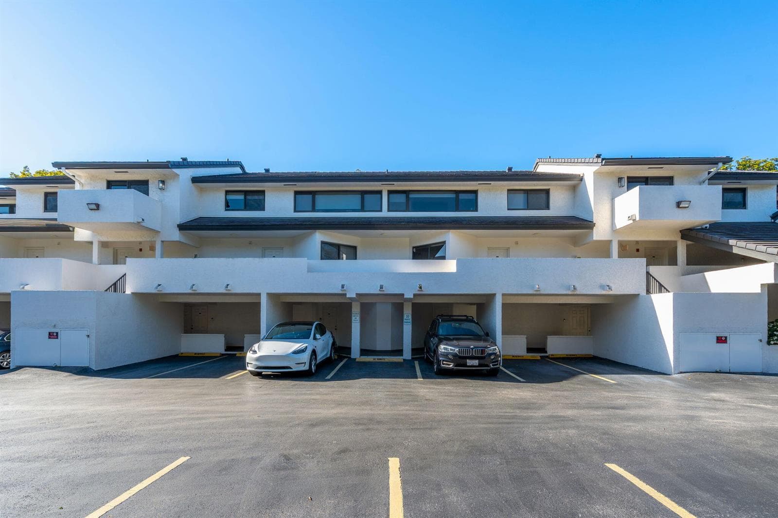 5750 Turin Street # 206, Coral Gables, FL 33146