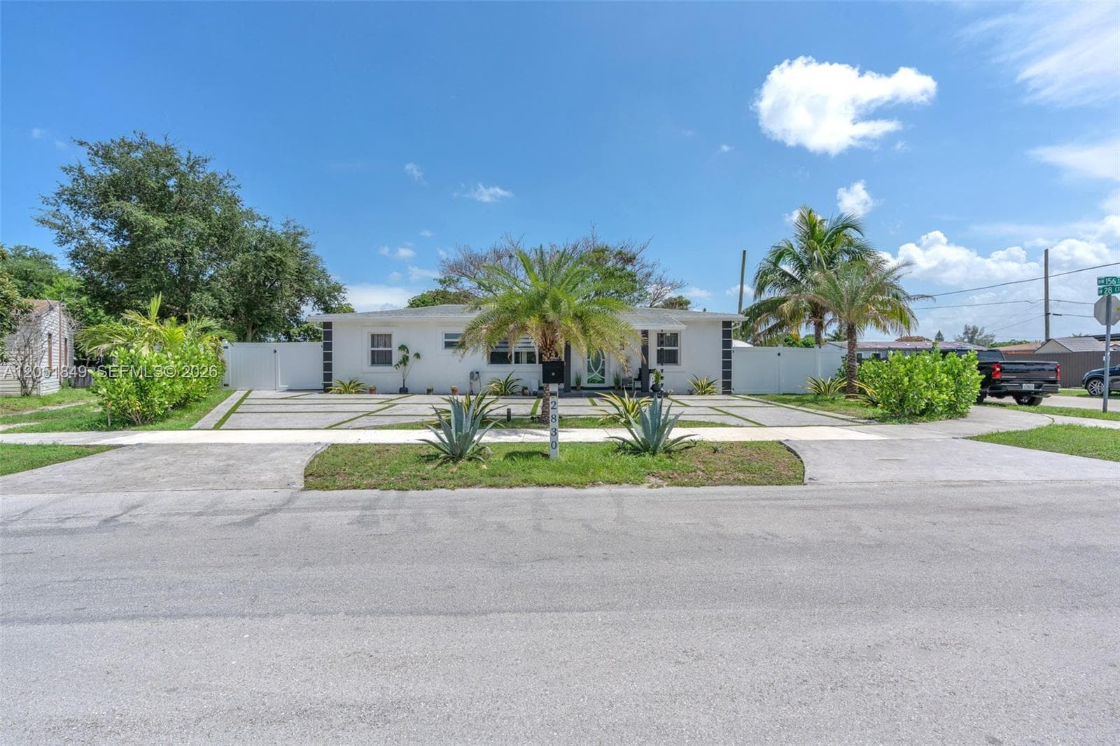 2830 NW 156th St, Miami Gardens, FL 33054 — zdjęcie 3