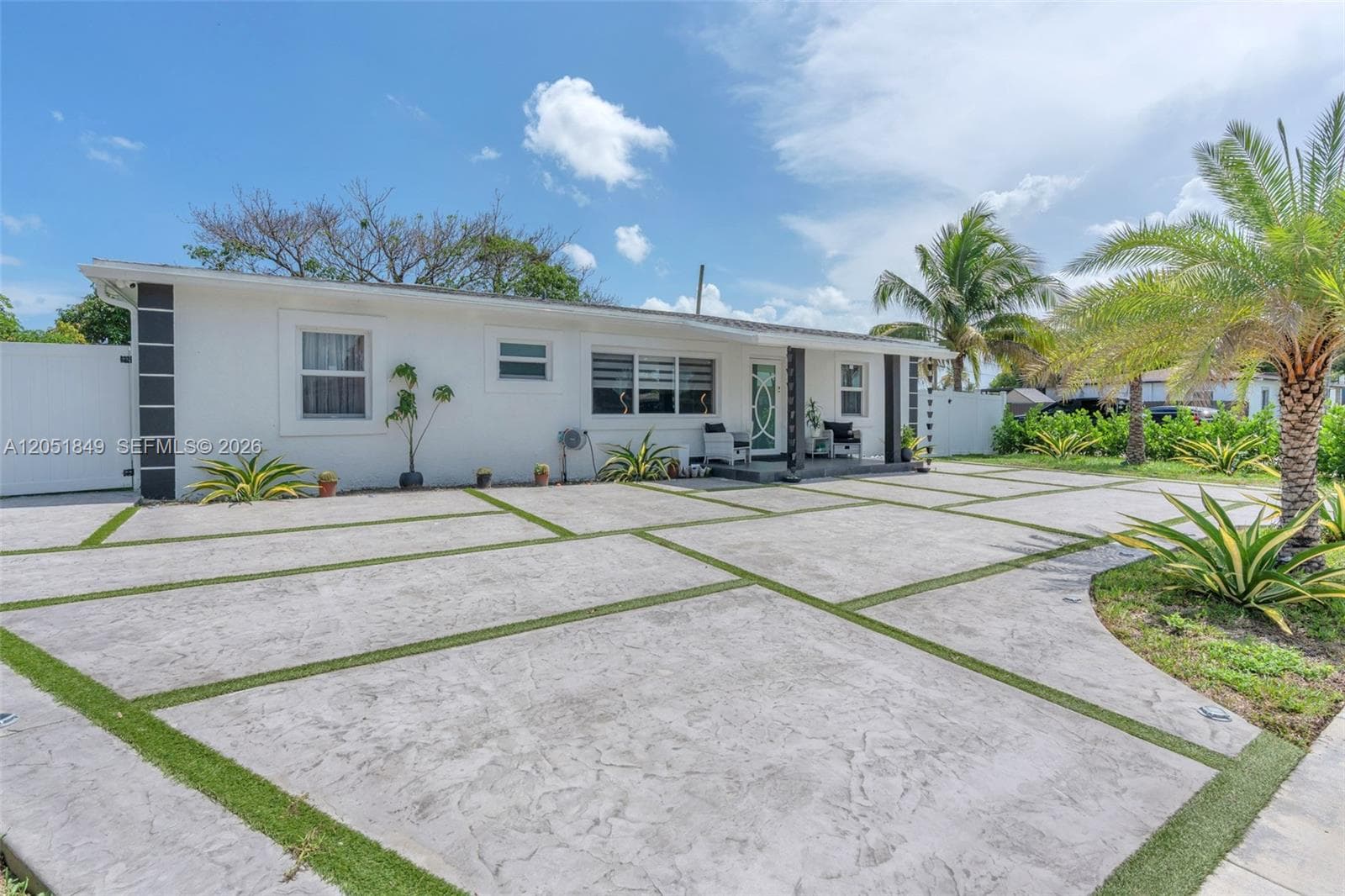 2830 NW 156th St, Miami Gardens, FL 33054