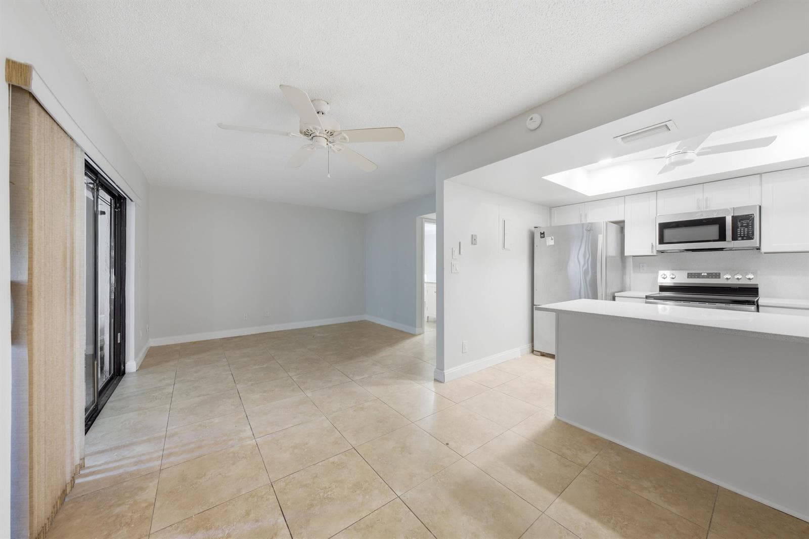 52 Canterbury Lane, Tamarac, FL 33319 — zdjęcie 2
