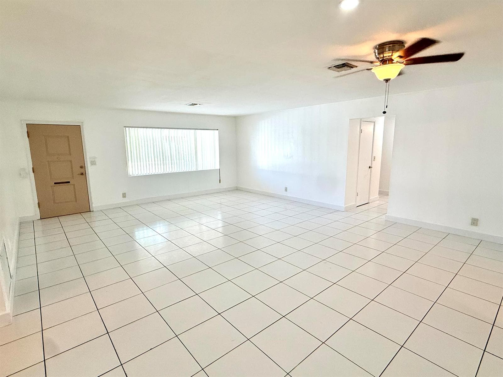 118 SE 10th Court, Deerfield Beach, FL 33441 — zdjęcie 2