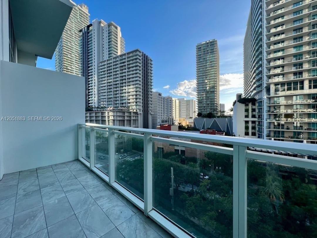 1080 Brickell Ave # 703, Miami, FL 33131 — zdjęcie 4
