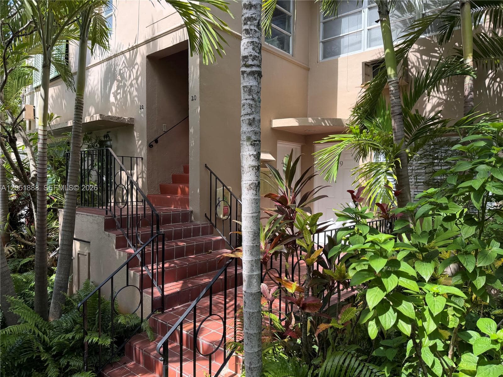 42 Almeria Ave # 21, Coral Gables, FL 33134 — zdjęcie 5
