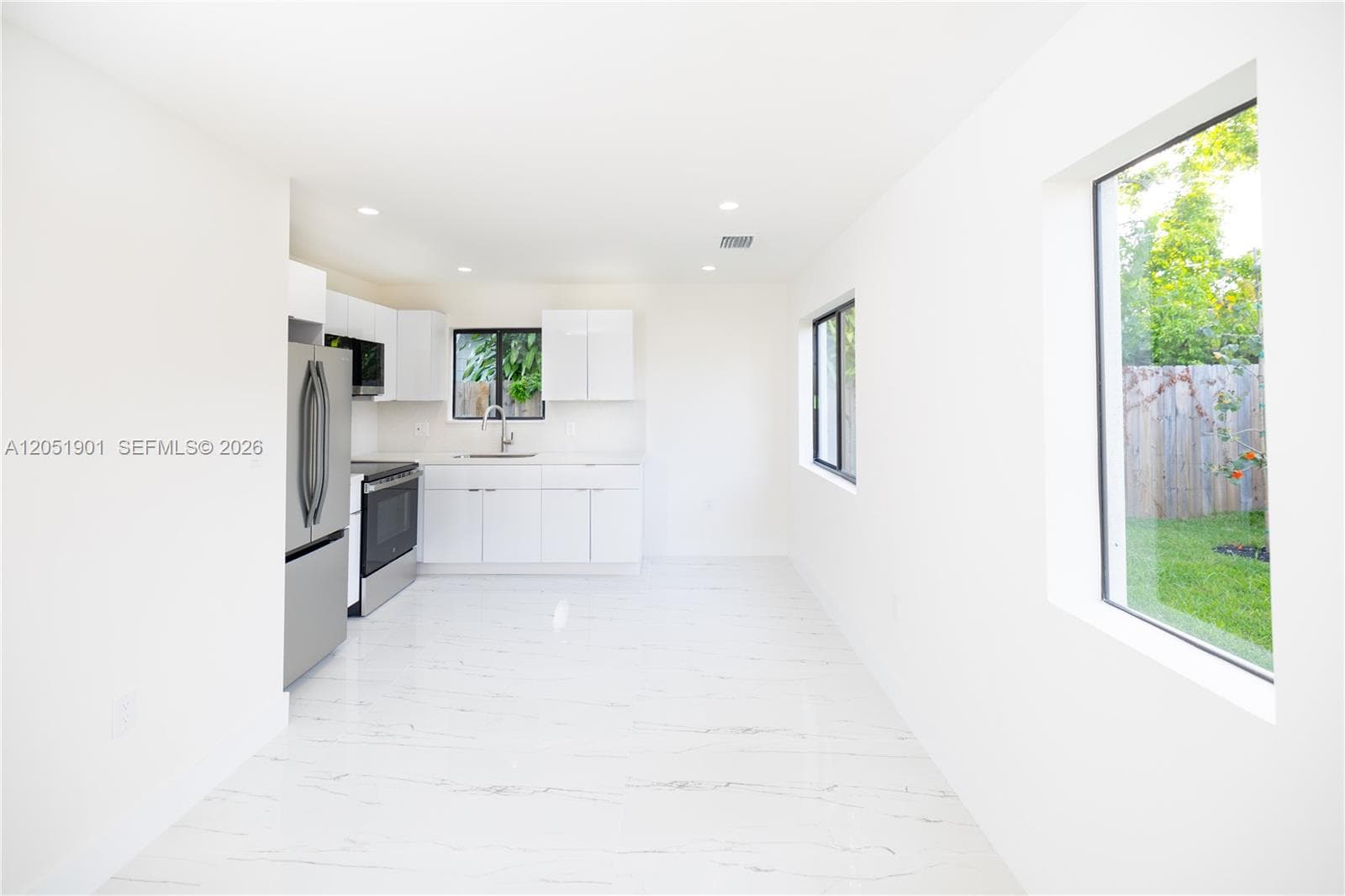 2323 NW 55th Ter, Miami, FL 33142 — zdjęcie 4