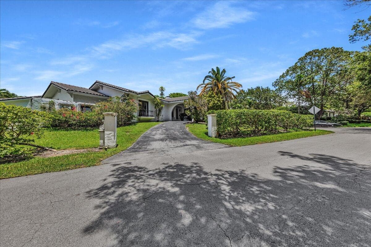 5901 SW 136th Street, Pinecrest, FL 33156
