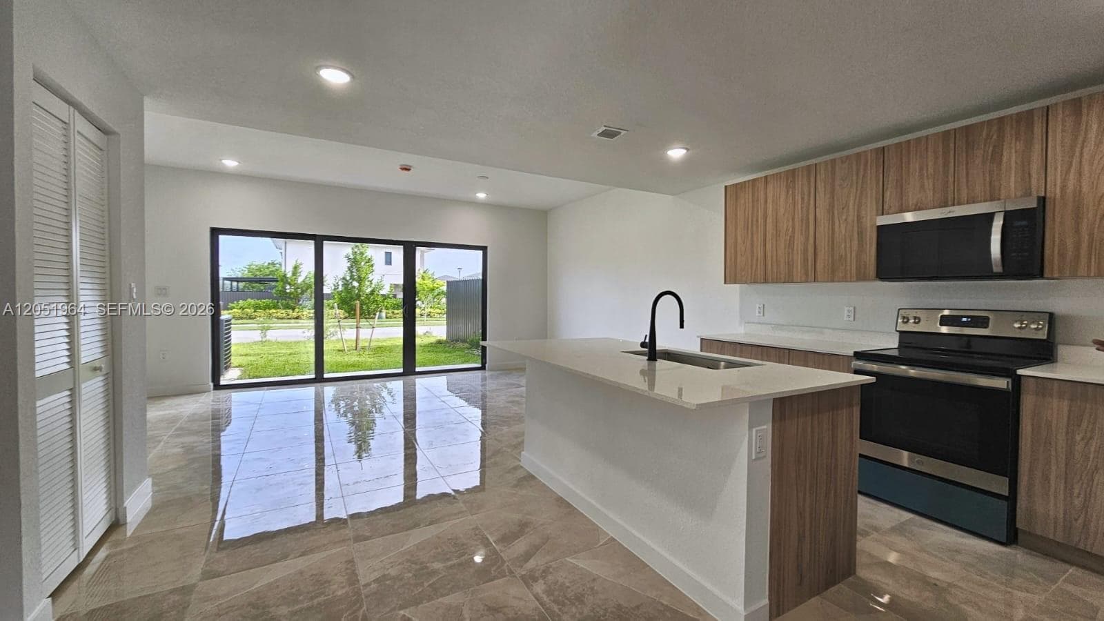1305 NW 4th Ter, Florida City, FL 33034 — zdjęcie 4