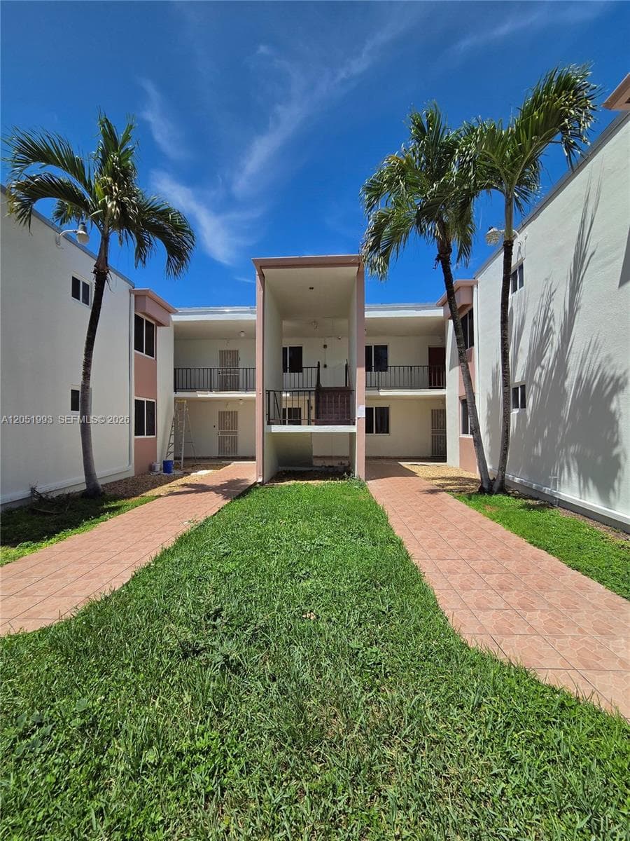 8990 SW 24th St # 228, Miami, FL 33165 — zdjęcie 3