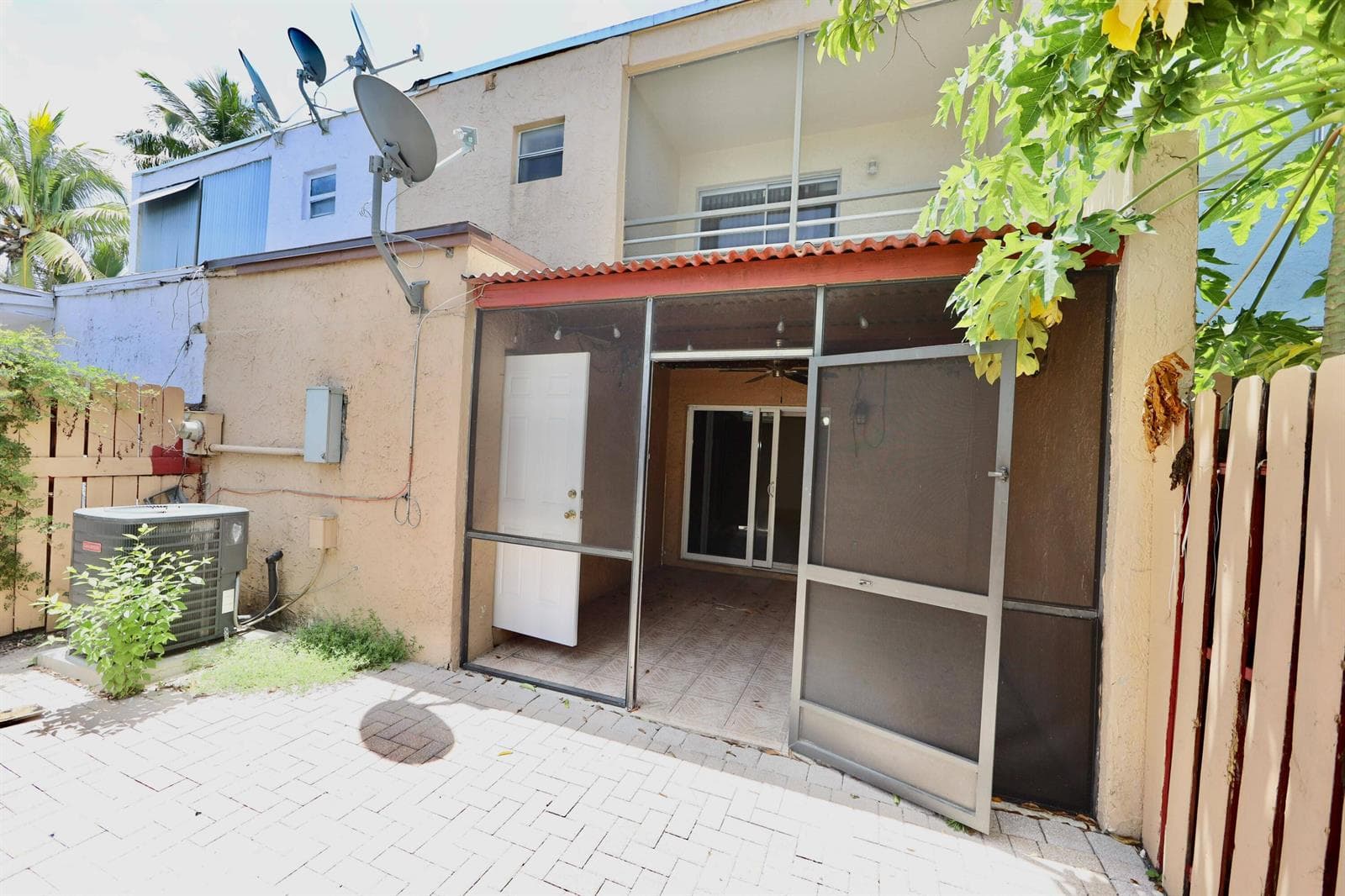 5953 NW 24th Court, Sunrise, FL 33313 — zdjęcie 3