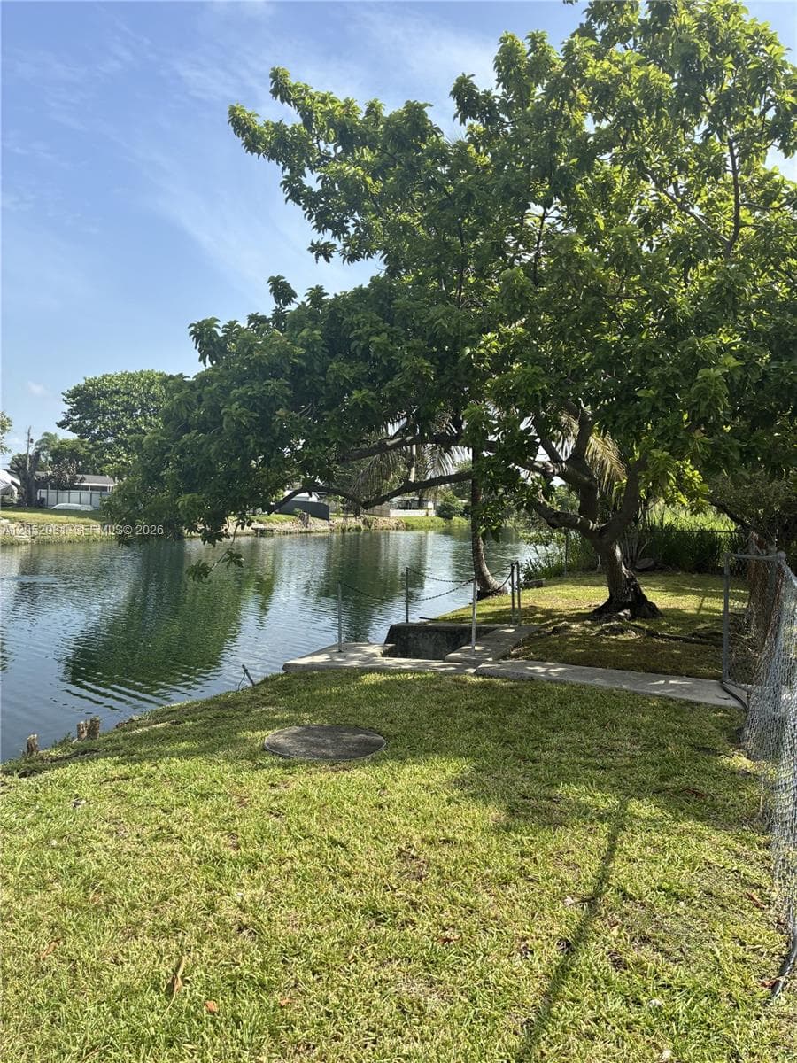 19120 Bel Aire Dr, Cutler Bay, FL 33157 — zdjęcie 4