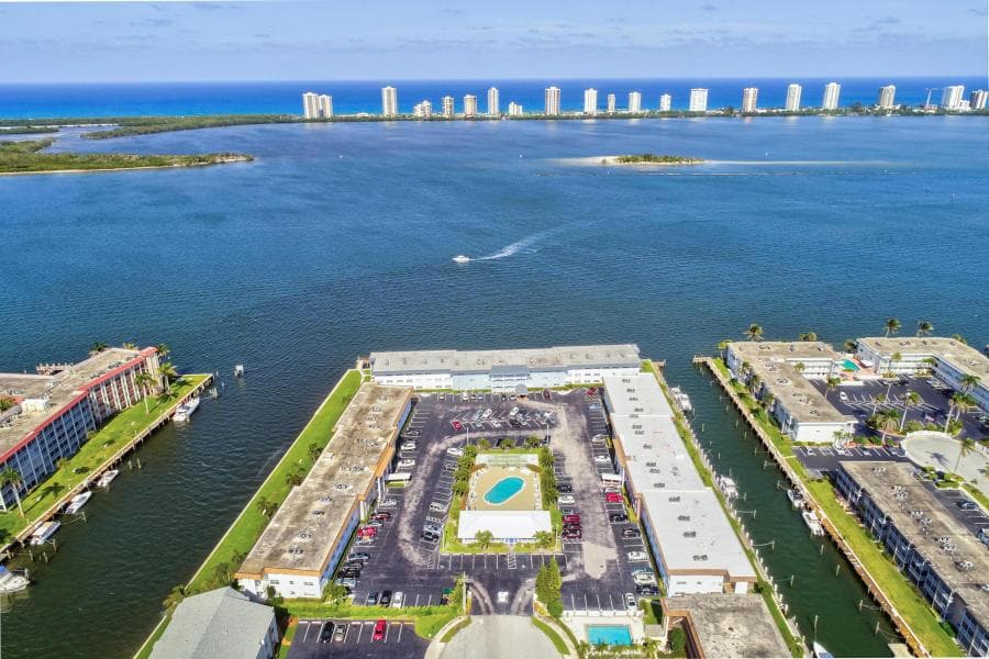 100 Shore Court # 307, North Palm Beach, FL 33408 — zdjęcie 2