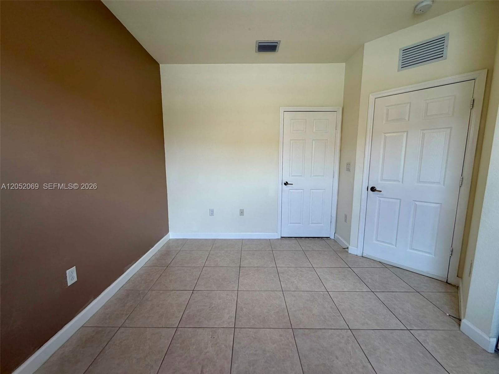 11115 W 32nd Ln, Hialeah, FL 33018 — zdjęcie 5