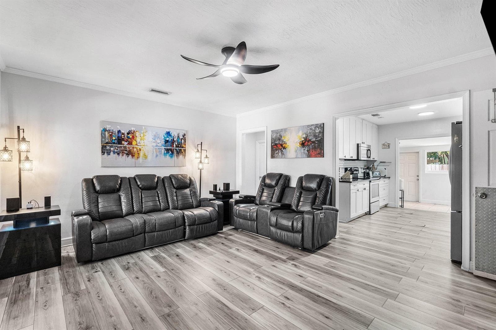 512 36th Street, West Palm Beach, FL 33407 — zdjęcie 4