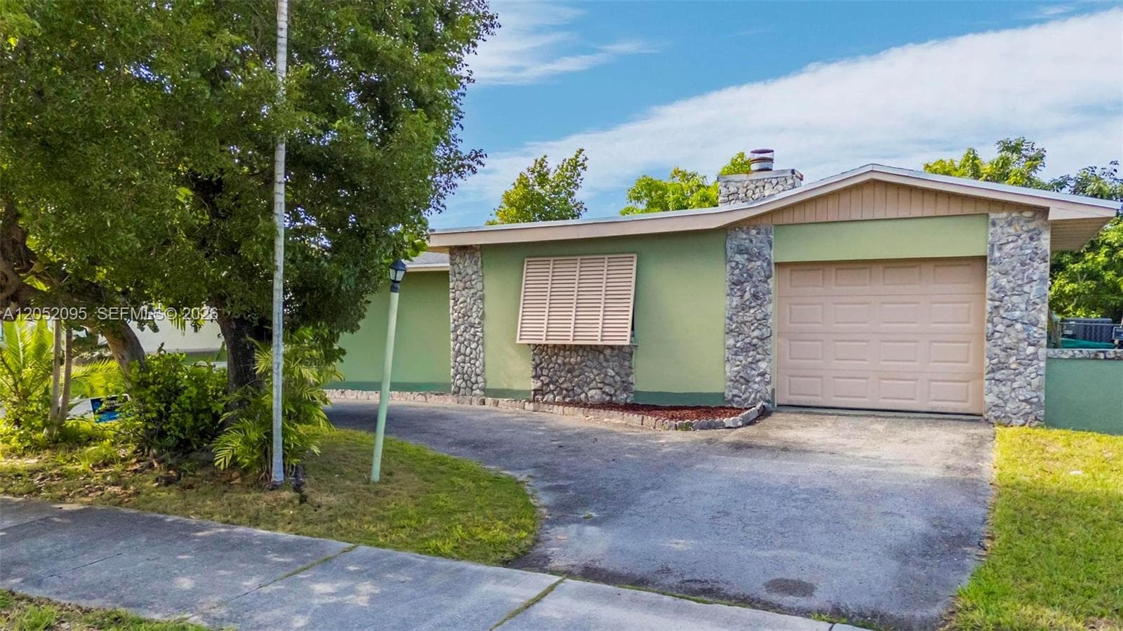 9110 SW 200 St, Cutler Bay, FL 33157