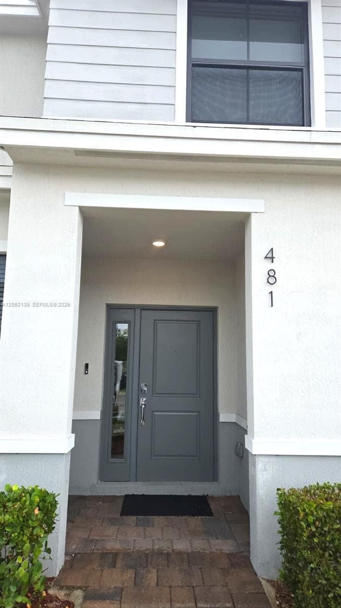 481 NE 12th St, Florida City, FL 33034